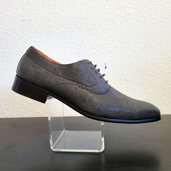 Ferro Aldo Grey Oxford Dress Shoes - Picture 4 of 4